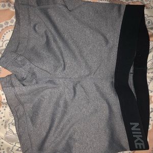 nike pro’s athletic shorts
